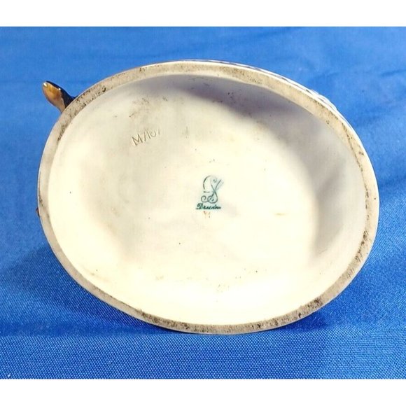 ANTIQUE CARL THIEME PORCELAIN GROUPING YOUNG COUPLE WINTER SEASON AFTER MEISSEN - Picture 8 of 10